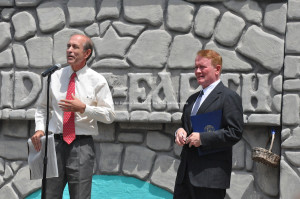 Congressmen Scott Garrett (left) and Leonard Lance (right). Photo by Jennifer Jean Miller.